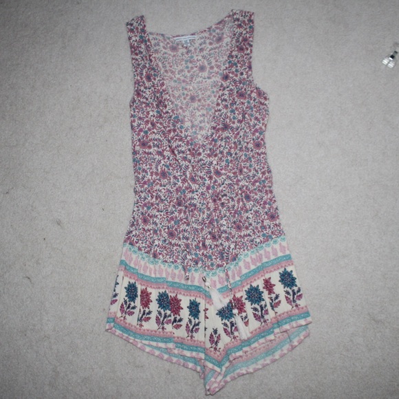 AEO ROMPER - Picture 1 of 7